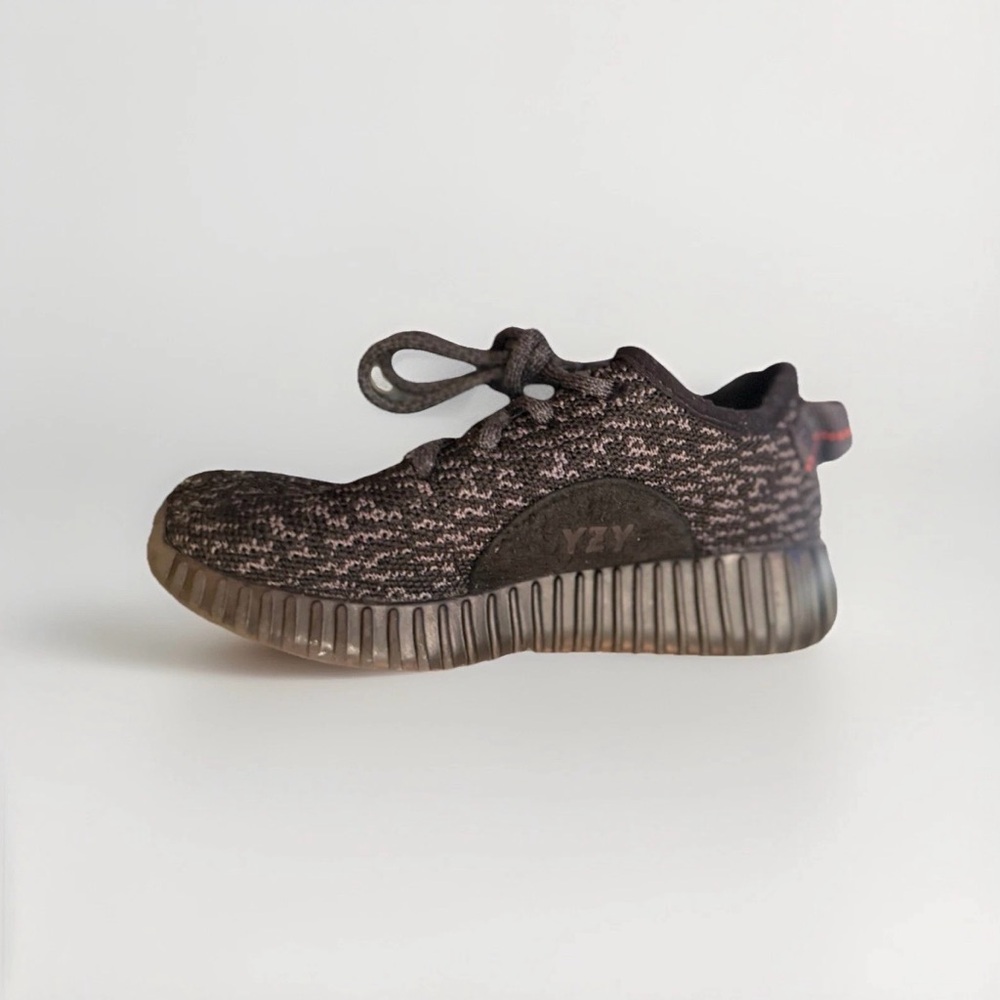 adidas Yeezy 350 - Little Kid LK Youth 13.5 - Pirate Black - Picture 7 of 16